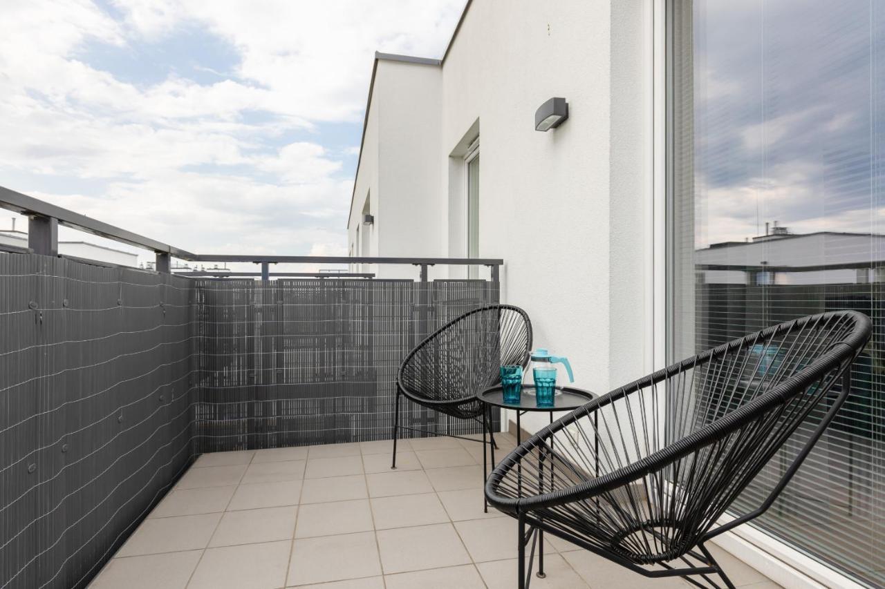 Apartament Trendy With 2 Bedrooms, Balcony & Parking By Renters *