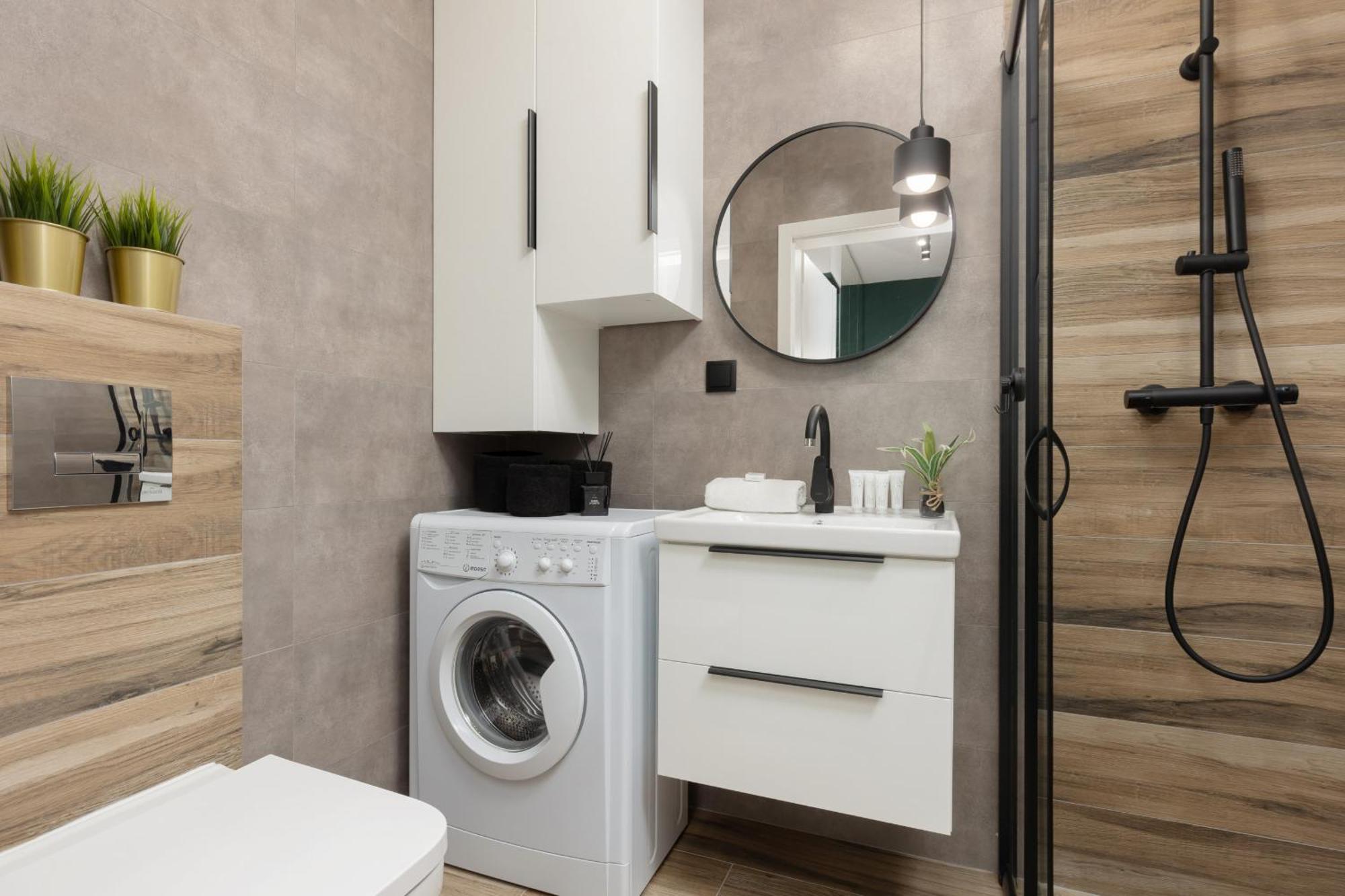 Apartament Trendy With 2 Bedrooms, Balcony & Parking By Renters Warszawa