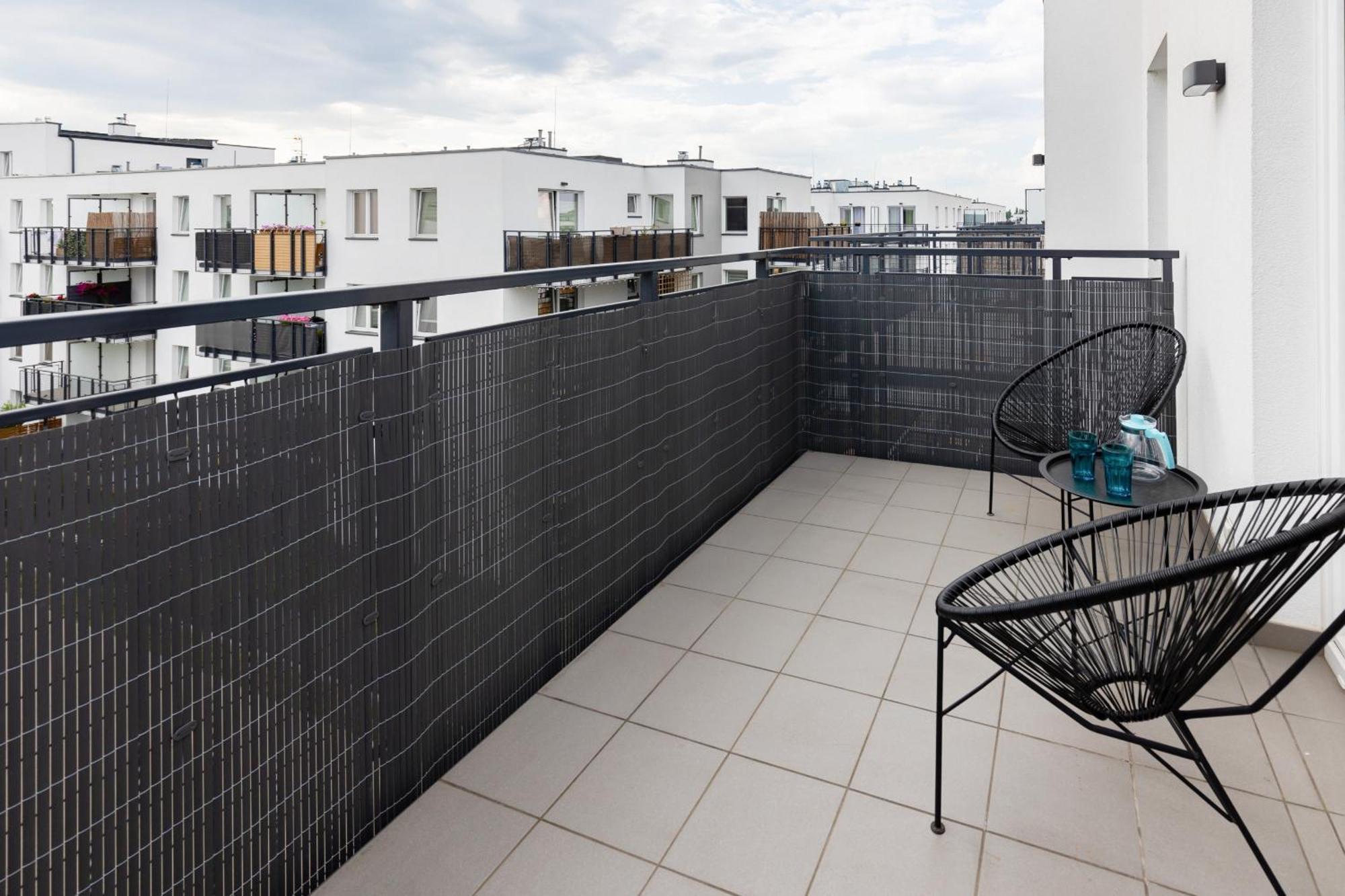 Apartament Trendy With 2 Bedrooms, Balcony & Parking By Renters Warszawa